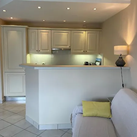 Jean Bart , Avec Parking Privé, Meublé Tourisme Classé 3 étoiles Apartamento Mandelieu