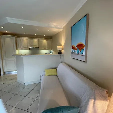 Jean Bart , Avec Parking Privé, Meublé Tourisme Classé 3 étoiles Mandelieu